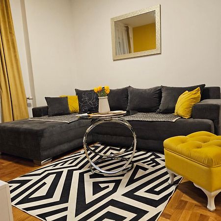 Apartman Sunflower Сремська Митровиця Екстер'єр фото