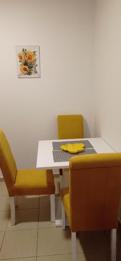 Apartman Sunflower Сремська Митровиця Екстер'єр фото