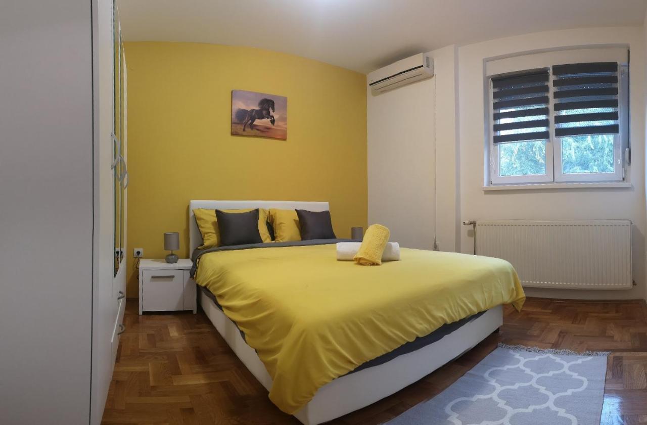 Apartman Sunflower Сремська Митровиця Екстер'єр фото
