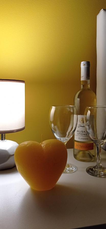 Apartman Sunflower Сремська Митровиця Екстер'єр фото