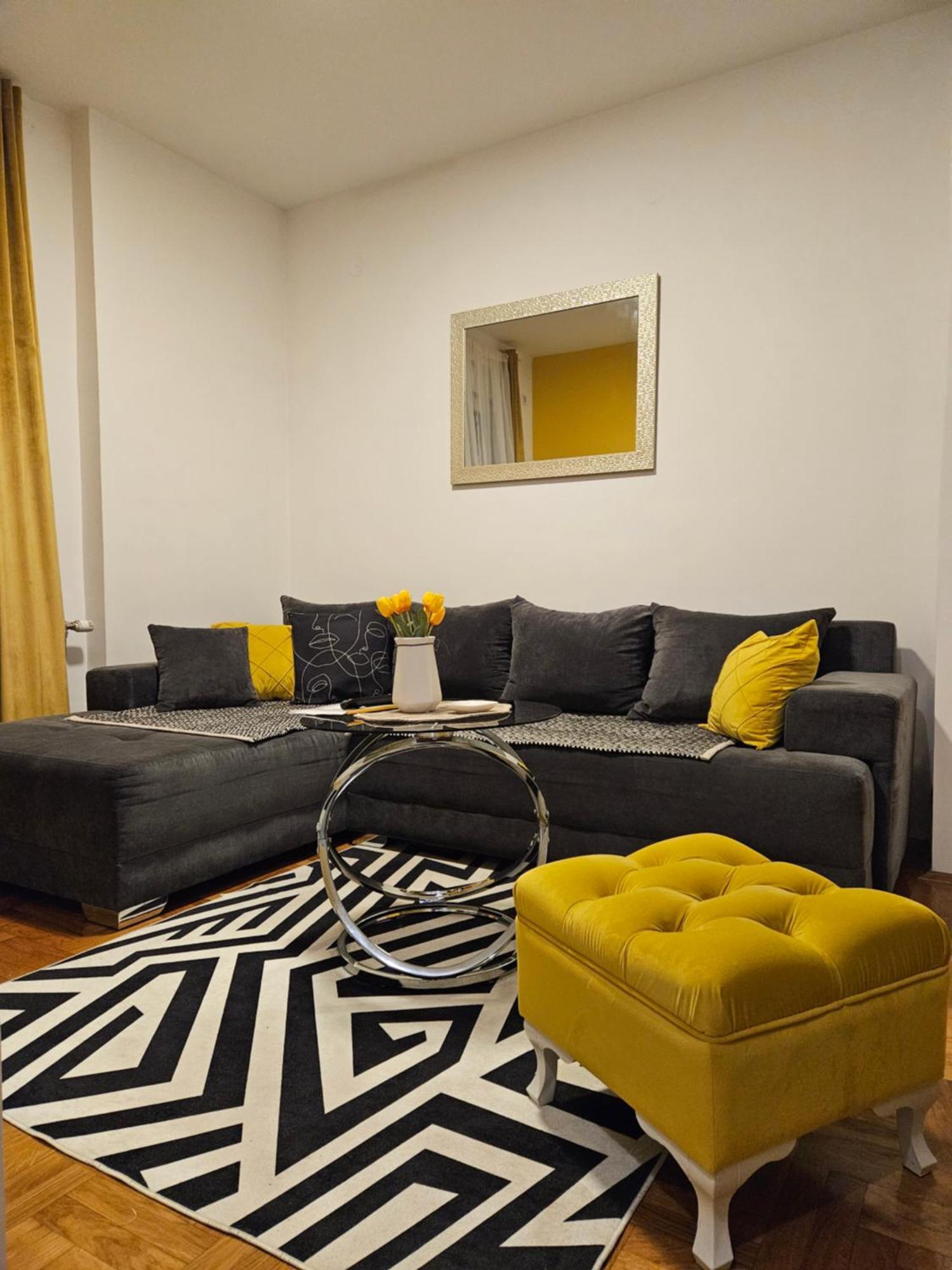 Apartman Sunflower Сремська Митровиця Екстер'єр фото